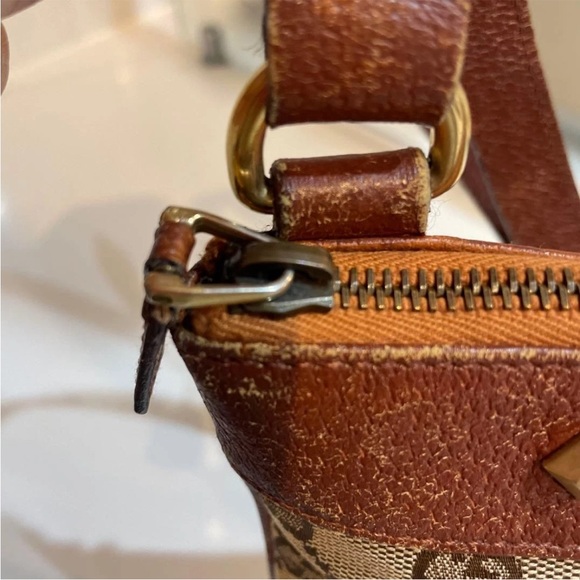 Gucci Signature Brown and Cream Shoulder Bag - Picture 3 of 9